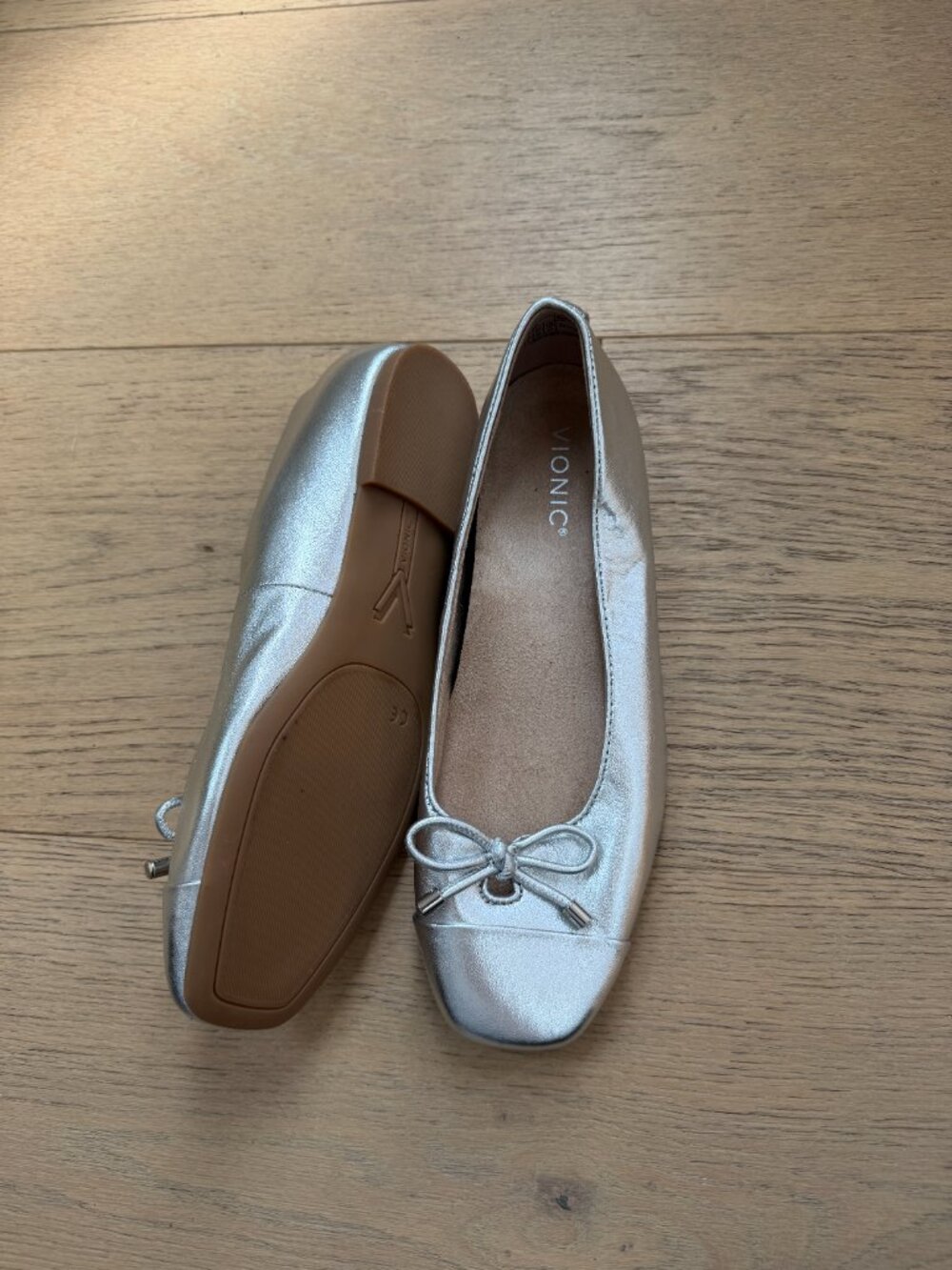 Vionic Ballet Flats - Picture 2 of 3